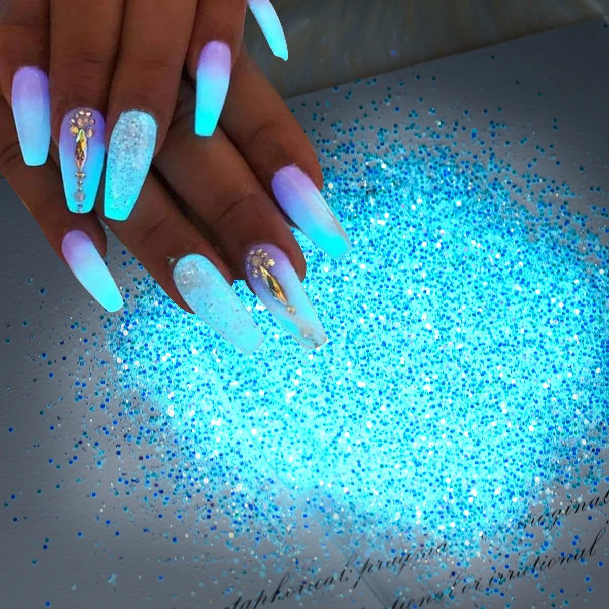 Glow in the Dark Nail Powder - 10g